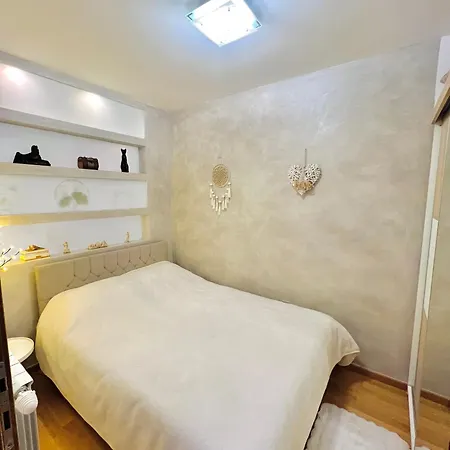 Vip Only 2 Apartment